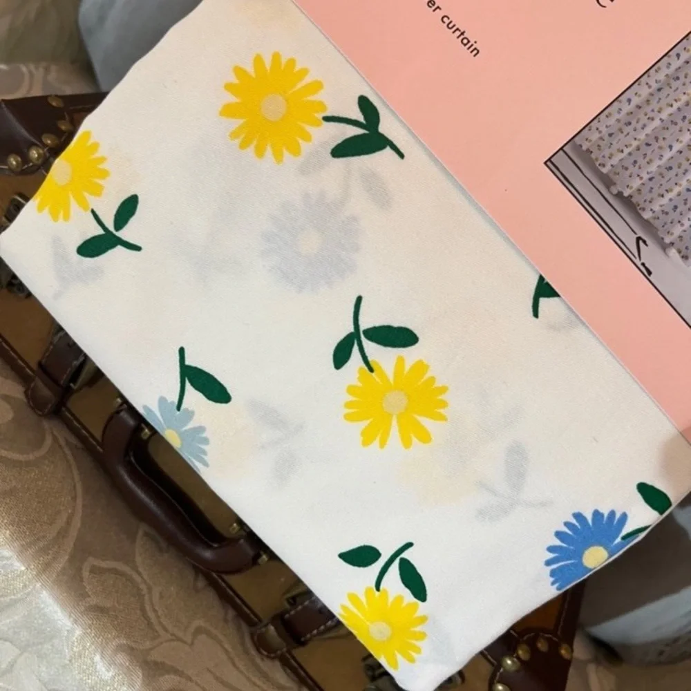 ⚡️Kate Spade Shower Curtain - Flower Power